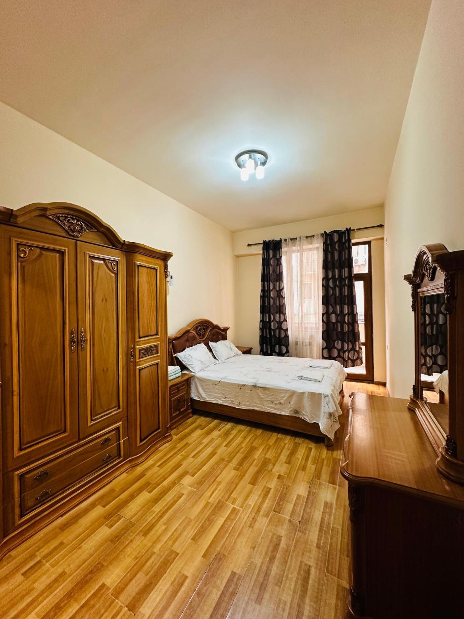 Sakharov Residence, Small Center Yerevan Luaran gambar